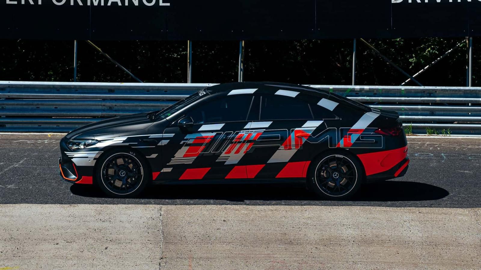 Mercedes-AMG CLA 45: Ρεκόρ στο Nurburgring για το νέο ηλεκτρικό σεντάν